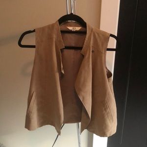 Tan vest - JACK - size xs.